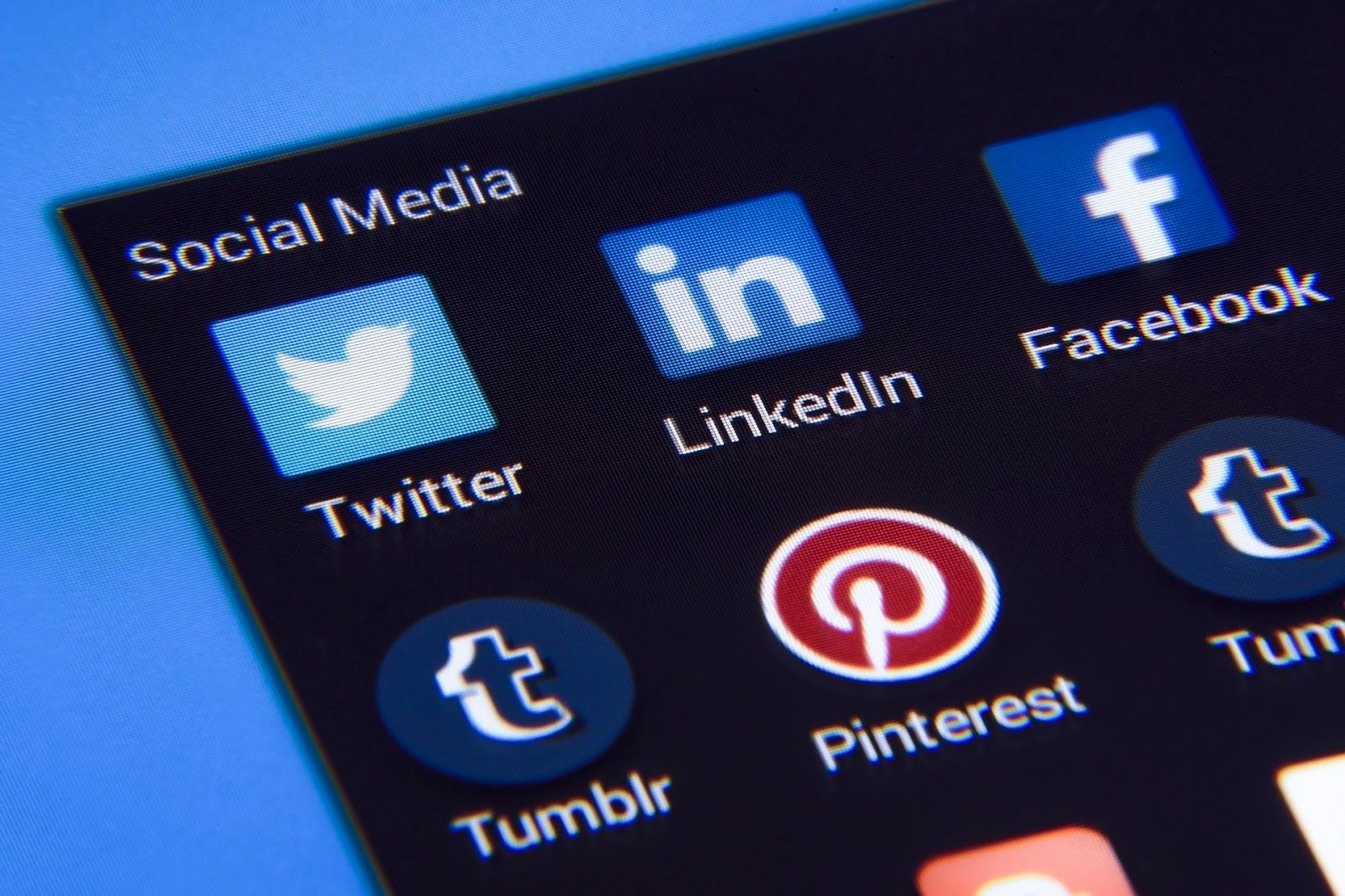 How Social Media Can Take Your Brand To The Next Level: 6 Useful Tips